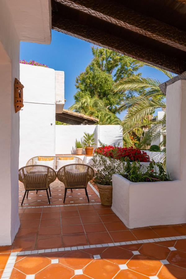 Appartamento Luxurious penthouse in Ventura del Mar, Puerto Banus. Marbella Esterno foto